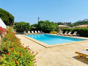 Bazén v ubytování Résidence Marie Diane - Appart vue mer et piscine G nebo v jeho okolí