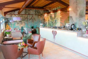 Area lounge atau bar di Apparthotel San Sivino