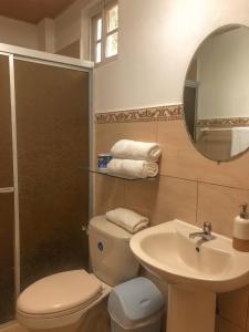Koupelna v ubytování Hostal Familiar Rolo