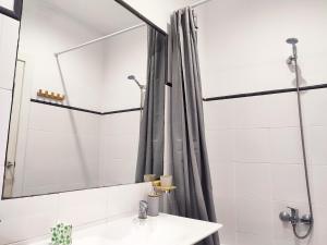 Kylpyhuone majoituspaikassa Flats Friends Torres Quart