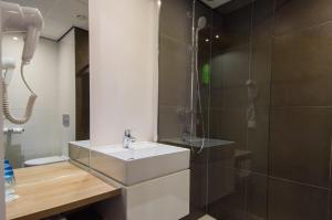 Kupatilo u objektu Golden Tulip Zoetermeer - Den Haag