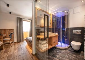 Koupelna v ubytování Hotel Alpenhof + 37 fotografií