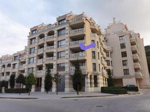 The building in which Az apartmant is located
