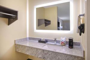 Fotografie z fotogalerie ubytování Days Inn by Wyndham Waco Near Downtown University v destinaci Waco