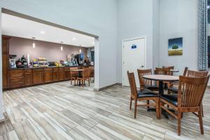 Fotografie z fotogalerie ubytování Days Inn by Wyndham Waco Near Downtown University v destinaci Waco