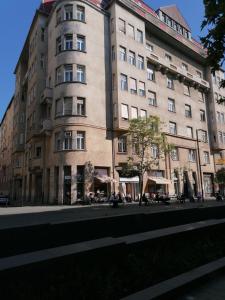Budova, v ktorej sa apartmán nachádza