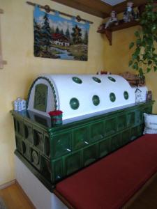 Łóżko lub łóżka w pokoju w obiekcie Pension Sonnleitner