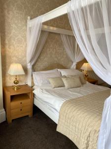 Gallery image of The Clovelly in Llandudno