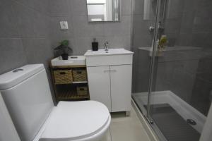 リスボンにあるClassy and cozy Double room in Marques de Pombal, Nautic, with shared Bathroomのギャラリーの写真
