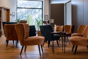 Istumisnurk majutusasutuses Das Unterrain Lifestyle Hotel