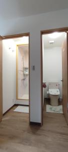 Koupelna v ubytování GUEST HOUSE TOKAI nagaragawa + 15 fotografií