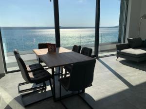 Nespecifikovaný výhled na moře nebo výhled na moře při pohledu z apartmánu