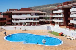 The swimming pool at or close to Apartamento Dulce Bea