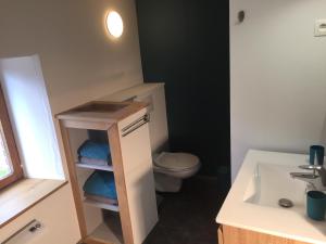 Bagno di Une Chambre à Foyr ?