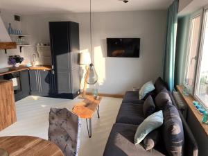 Kuchyňa alebo kuchynka v ubytovaní Apartament Komorowskiego