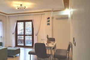 Gallery image of 2+1 Apartm with Garden + balcony , at Ladies beach in Kusadası +51 photos