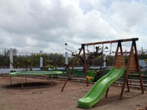 Детска площадка в Vila Triana I Lea- Loft Rural