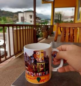 Balkón nebo terasa v ubytování Boquete Town Hostal