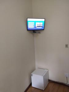 TV a/nebo společenská místnost v ubytování Hotel Cervantes