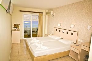 Gallery image of Sunrise Hotel in Karpathos