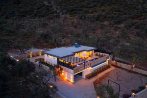 Ptičja perspektiva objekta Corleone - Modern Villa with Jacuzzi in Kalkan