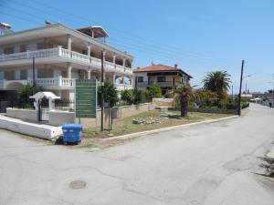 Gallery image of Zira Holiday House in Makrygialos