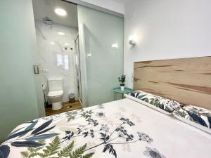 O baie la La Despensa de la Corredera Hostal +72 fotografii