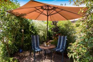 Κήπος έξω από το Ferienwohnung Groß Taubertal