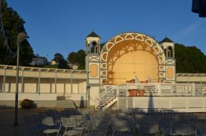 a building with a bunch of chairs in front of it at Appartementanlage Villa Granitz 45 in Göhren +18 photos