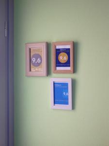 Сертификат, награда, вывеска или другой документ, выставленный в DOWNTOWN Mavili's Studio