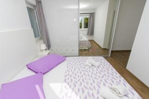 Posteľ alebo postele v izbe v ubytovaní Penthouse With Panoramic View Ally
