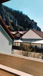 Nespecifikovaný výhled na hory nebo výhled na hory při pohledu z apartmánu