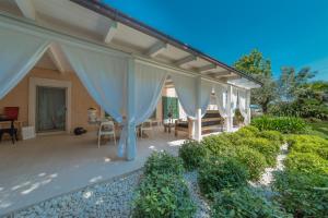 Vonkajšia záhrada v ubytovaní Casa Angela 6, Emma Villas