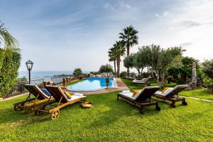 Basen w obiekcie Villa Alba 12, Emma Villas lub w pobliżu