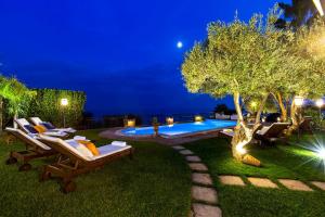 Basen w obiekcie Villa Alba 12, Emma Villas lub w pobliżu