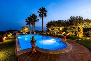 Basen w obiekcie Villa Alba 12, Emma Villas lub w pobliżu