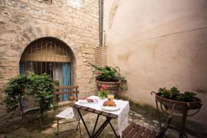 A patio or other outdoor area at Topazio