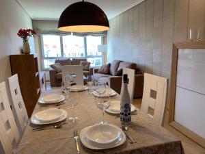 Część wypoczynkowa w obiekcie SANXENXO SUITES CON VISTAS Muy Bien Ubicado