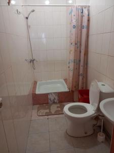 Kúpeľňa v ubytovaní Бирюза