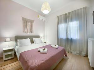 A bed or beds in a room at Beautiful house by the sea