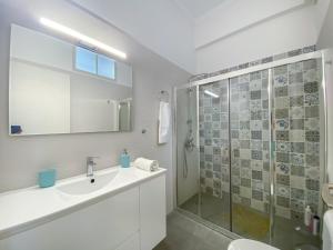 A bathroom at Beautiful house by the sea