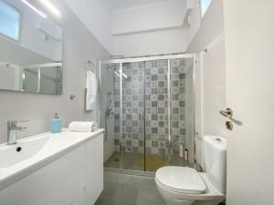 A bathroom at Beautiful house by the sea
