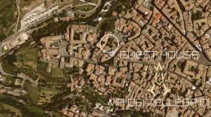 Nespecifikovaný výhled na destinaci Viterbo nebo výhled na město při pohledu z penzionu