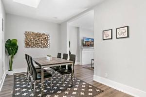 Gallery image of Completely Set-Up 3BR Apt near Shops & Dining! - Lincoln 3 in Chicago