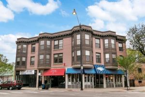 Foto da galeria de Completely Set-Up 3BR Apt near Shops & Dining! - Lincoln 3 em Chicago