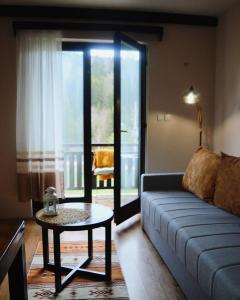 Posezení v ubytování Apartment Tarski konaci