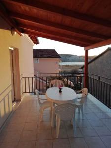 Balkón alebo terasa v ubytovaní Apartment in Lopar - Insel Rab 36121