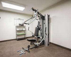 Fitness center at/o fitness facilities sa Sleep Inn Louisville Airport & Expo