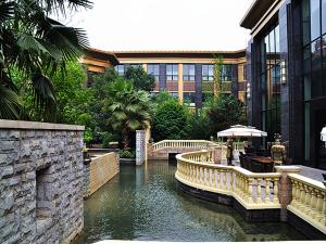 Zahrada ubytování Wyndham Grand Plaza Royale Palace Chengdu