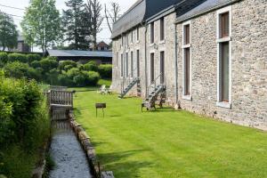 Aed väljaspool majutusasutust Château Ferme de Laval